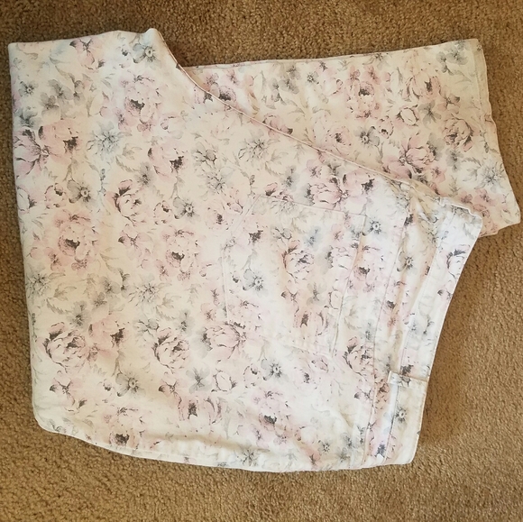 Jessica London Jeans! - Picture 3 of 5